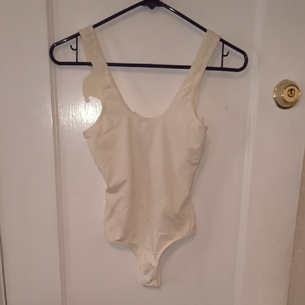 NWT House of CB | Ivory Sleeveless Bodysuit
